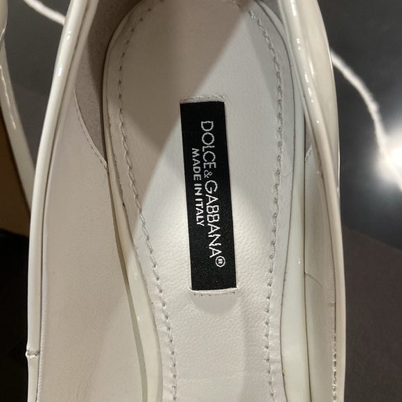 Dolce and Gabbana heels. - Picture 4 of 5